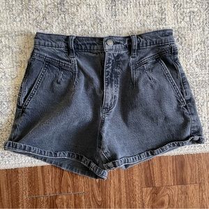 Hi rise midi jean shorts faded black with pleats